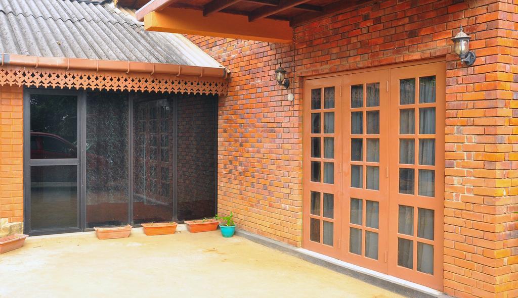 Primrose Inn Kandy Bagian luar foto