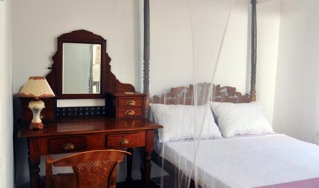 Primrose Inn Kandy Bagian luar foto