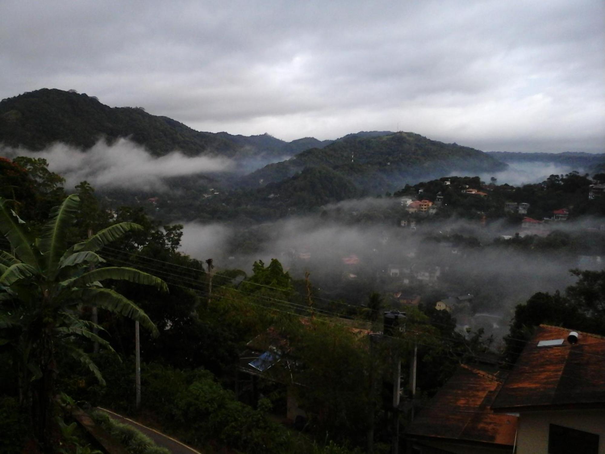 Primrose Inn Kandy Bagian luar foto