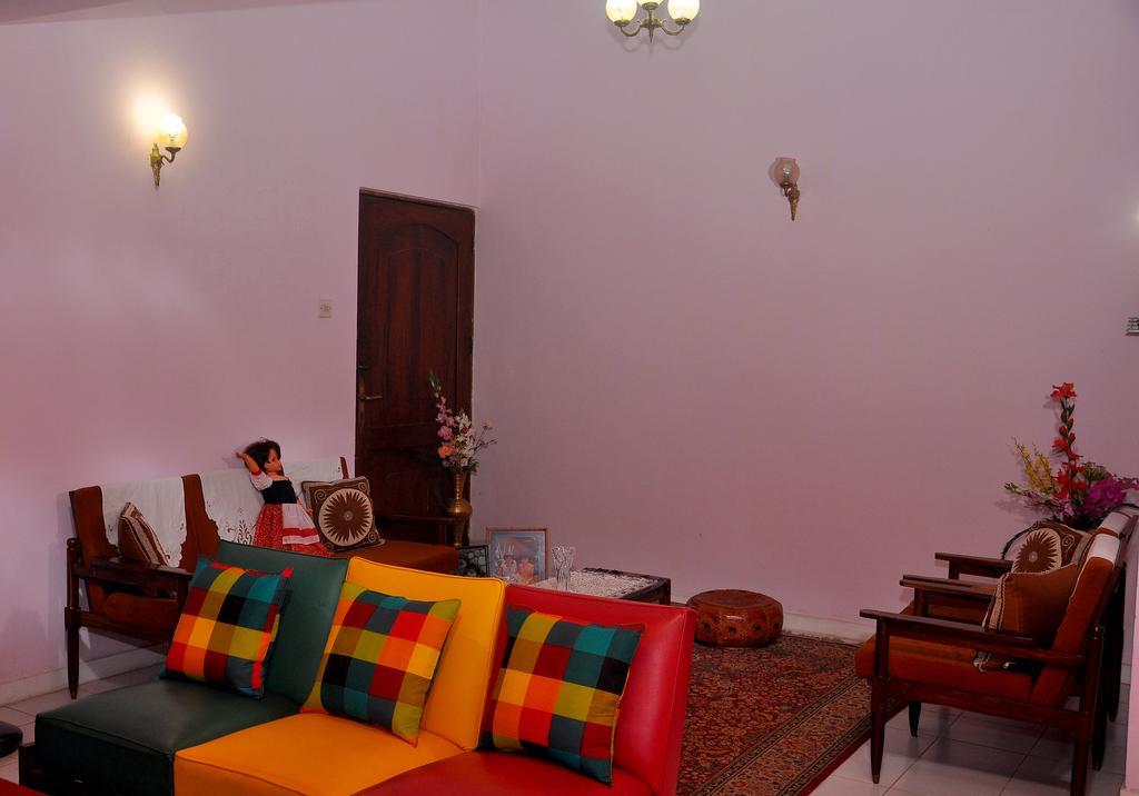Primrose Inn Kandy Bagian luar foto