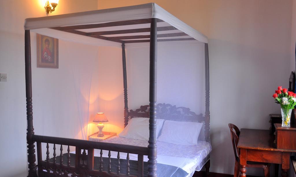 Primrose Inn Kandy Bagian luar foto